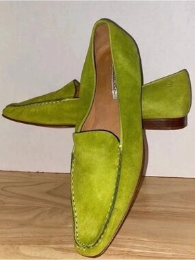 Oscar de la Renta Lime Green Suede Loafers - Classic Slip-On